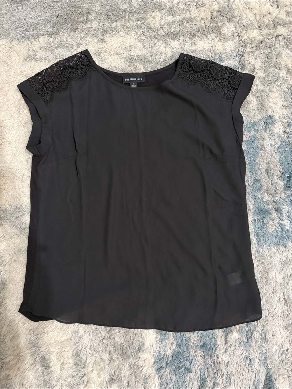 Foster + Ivy Black Lace Shoulder Cap Sleeve Blouse